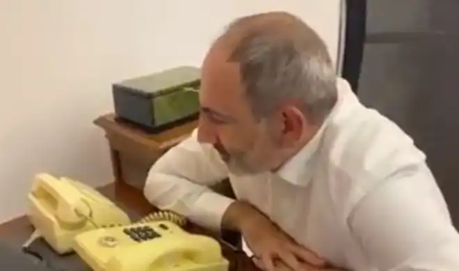 Փաշինեանը զանգած է առաջնագիծի տարբեր տեղամասեր, զրուցած է հրամանատարներու, զինուորներու հետ