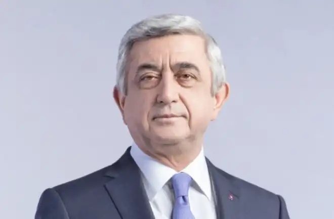 Սերժ Սարգսյանը շնորհավորական ուղերձ է հղել Հայաստանի և Արցախի նախագահներին