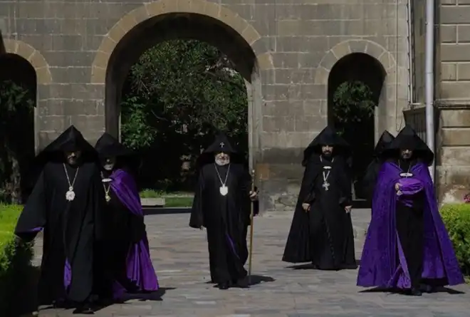 Մայր Աթոռ Սուրբ Էջմիածինը հորդորում է  պահպանել հանդարտություն և հանգստություն