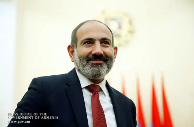 Փաշինեան շնորհաւորեց «Սահմանադրութեան օր»ը