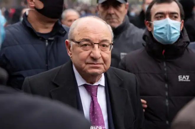 «Նիկոլն ամէն ինչի համար պատասխան պիտի տայ» Վազգէն Մանուկեան