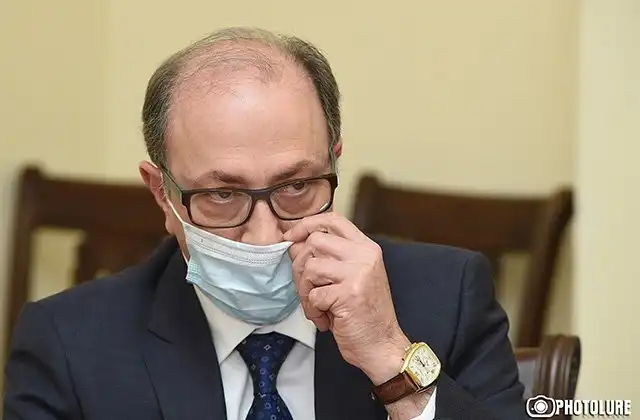 Արտաքին գործոց նախարարը պիտի հեռանա՞յ պաշտօնէն