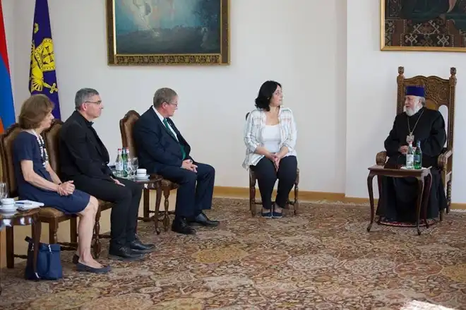 Ամենայն Հայոց Կաթողիկոսն ընդունեց Ֆրանսիայի Սենատի Ֆրանսիա-Հայաստան բարեկամության խմբի անդամներին