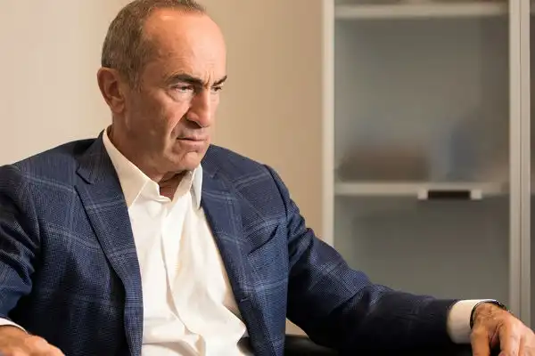 Ռոբերտ Քոչարյանը Արցախի ներկա ու նախկին նախագահների երաշխավորությամբ ազատ արձակվեց