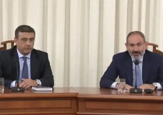Փաշինեան  ԱԱԾ այցելեց. Ան ներկայացուց նոր  պետի պաշտօնակատարը
