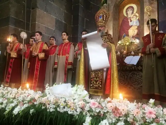 Սուրբ Հռիփսիմյանց կույսերի տոնին հրապարակվեց  Հայրապետական սրբատառ կոնդակը վանքի 1400-ամյակի առիթով