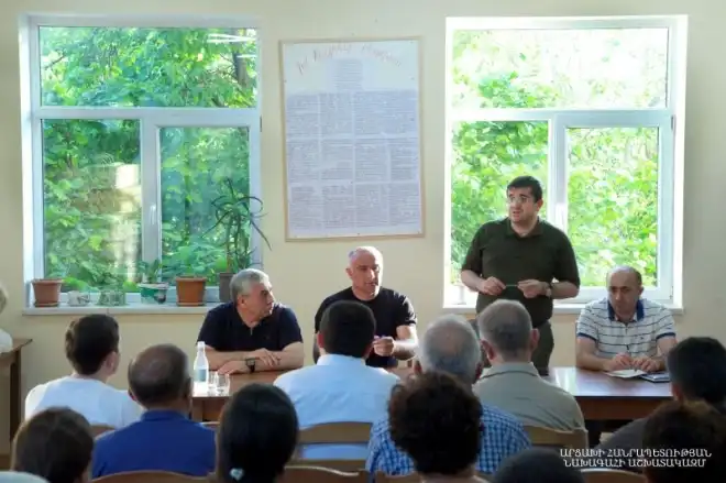 Արայիկ Յարութիւնեան աշխատանքային այց կատարած է  Ասկերան եւ Մարտունի