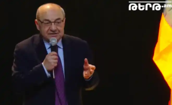 Հայաստանի ընդդիմութեան  ներկայացուցիչ ՝ Վազգէն Մանուկեան իր խօսքը ուղղեց Կիւմրեցիներուն