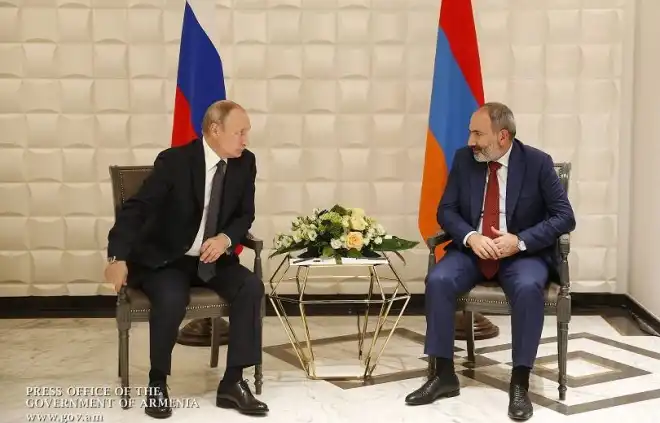 Մեկնարկած է Նիկոլ Փաշինեանի եւ Վլատիմիր Փութինի հանդիպումը