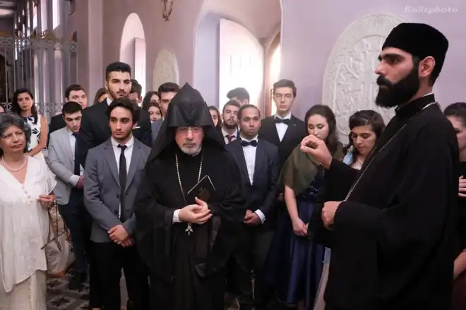 Ներսէս Պատրիարքի կրակը  անգամ մը  եւս բոցավառուեցաւ  Մեսրոպ Պատրիարքի  կողմէ. Յարութիւն Աբեղայ Տամատեան