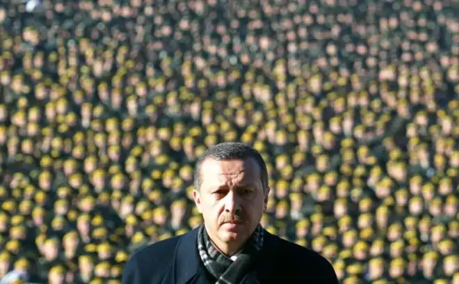 Էրտողան կը շարունակէ թշնամացնել բոլորը, որոնց շարքին՝ օտար ականաւոր մտաւորականները