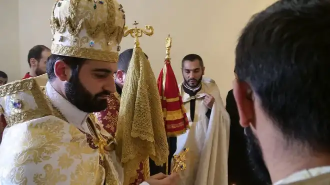 Մտորումներ ՝ Քրիստոսի  Սուրբ Ծննդեան  տօնին  ընդառաջ. Կամ   որպէսզի մէկ տօն ունենանք
