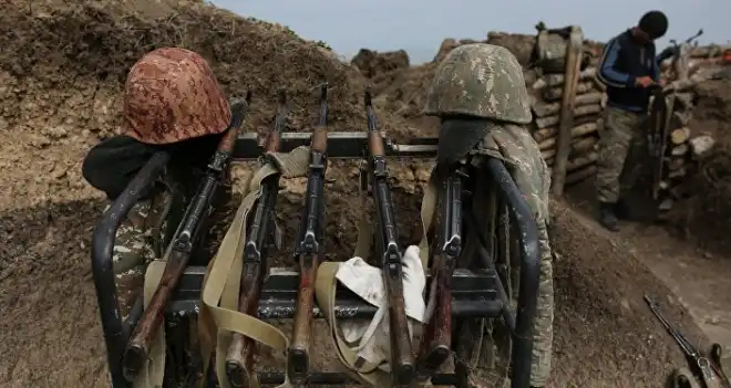 Հնգօրեայ   Պատերազմ(ները)  Եւ Զէնքի Վաճառական. Խ. Տէր Ղուկասեան