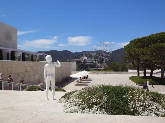 Մենք  Ենք Մեր Գանձերուն Տէրը.  Ոսկան Մխիթարեան