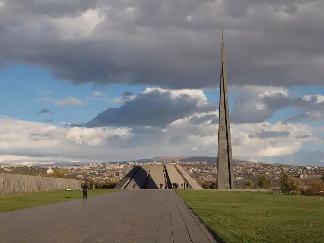 Հարություն Մարության. Այլեւս երբեք