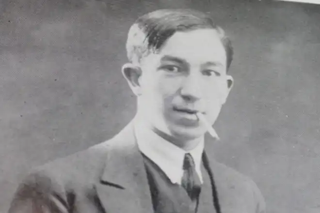 Շահան Շահնուր. Ազատն Կոմիտաս