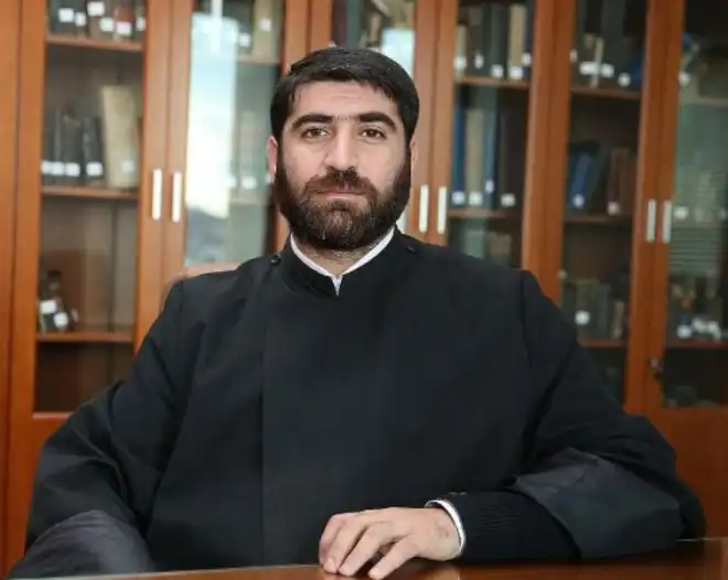 Հայոց Եկեղեցւոյ պատմութիւն. Հարցումներ եւ մտահոգութիւններ