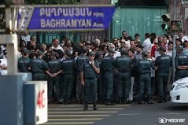 Յաղթեցի՞նք, թէ  պարտուեցանք.  Ոսկան Մխիթարեան