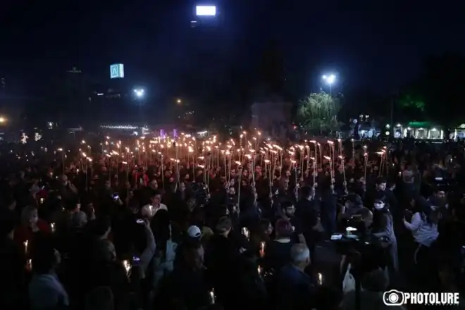 Նոր լեզուով խօսիլ աշխարհին հետ