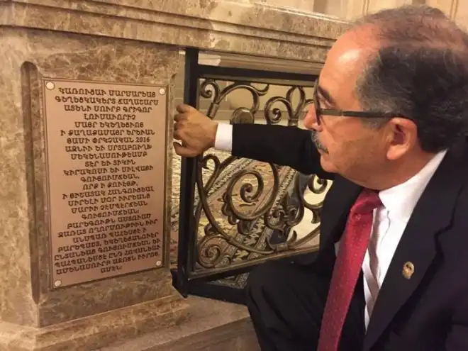 Կիրակոս Գույումճեան «Կայաններ  եւ դիրքորոշումներ». Գրեց՝  Թորոս Թորանեան