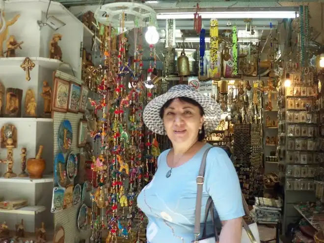 Արմենուհի Դեմիրճյան. Էսսե Իրանի մասին