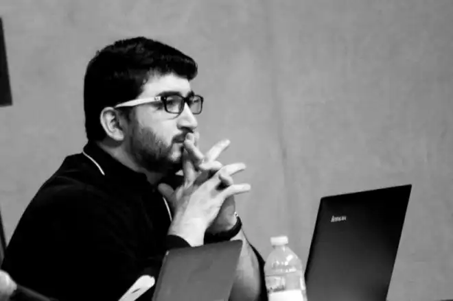 Ծառայութիւնը՝ Գերութիւն