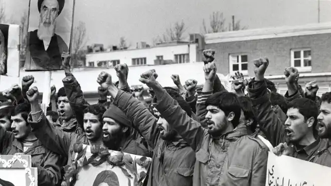 Իրան պիտի չտապալի