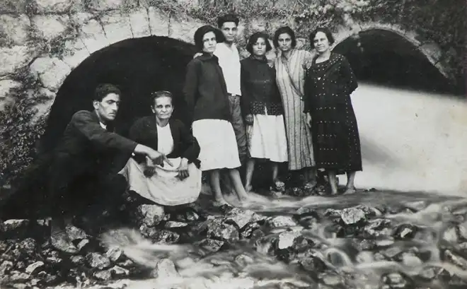 Ոգեղէն   Ապարանքը.Վահէ Թաշճեան