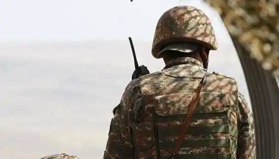 Նույն սև ժապավեններն էին, որոնք կիսում են փողոցը, ինչպես մարդկային կյանքերը... Զար Տելալյան