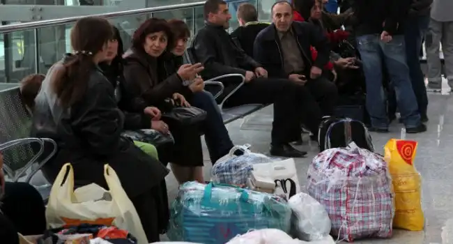 Ո՞ւր կ'երթայ  մեր տառապեալ  ժողովուրդը. Ոսկան Մխիթարեան