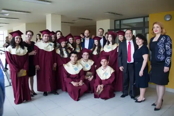 Արդիական դպրոց մը... Անուշ Թրուանց