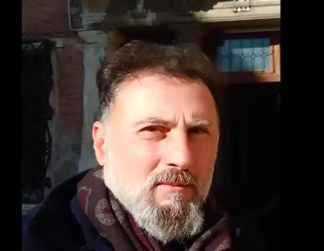 Բոլոր  պառակտողներուն...