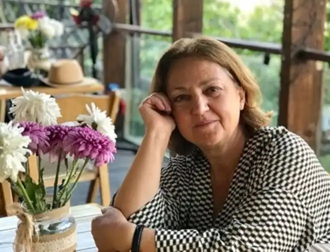 Ապրիլ 23