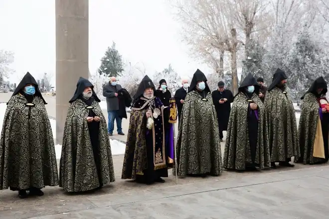 Ամենայն Հայոց հայրապետը  նախագահած է Եռաբլուրի մէջ տեղի ունեցած հոգեհանգստեան  արարողութեան