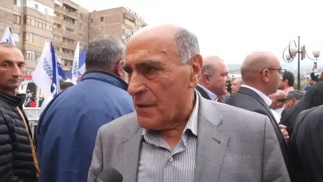 Ես ինքս տեսած եմ, թէ ինչպէս Հէյտար Ալիեւն ու իր շրջանակը կը դողային Քոչարեանէն. Հենրիկ Քոչինեան