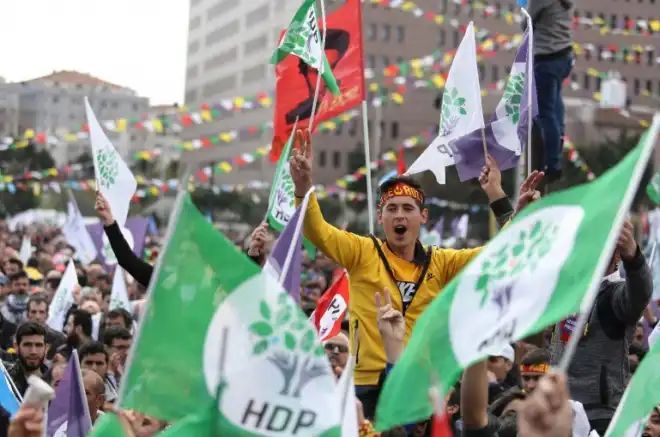 Քրտամէտ HDP-ն կանգնած է փակման սեմին