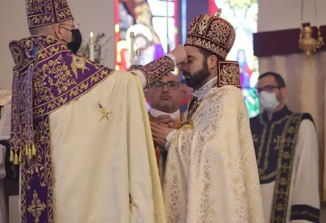 Քահանայական  ձեռնադրութիւն՝ Կրինֆիլտ   քաղաքին  մէջ