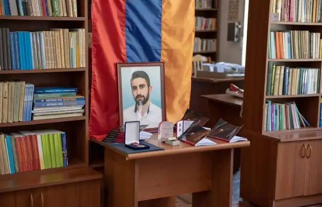 Նահատակ  հերոս Շիրակ  Գասպարեանի  անուան լսարան  Իջեւանի մէջ