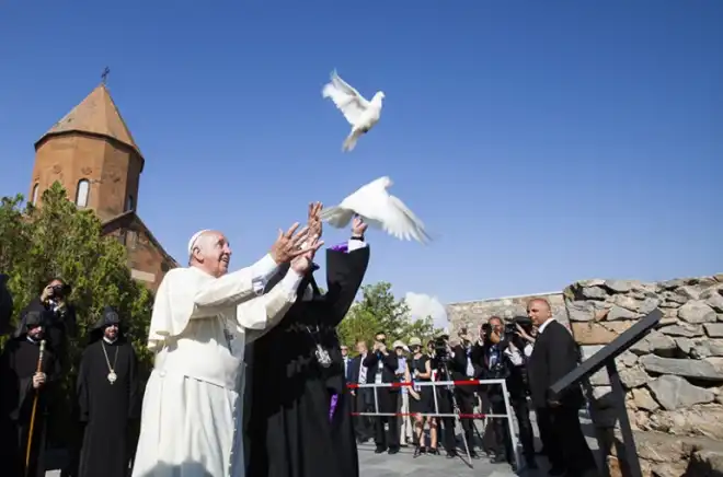 «Մտահոգ եմ Ղարաբաղի խնդրով» Հռոմի Ֆրանչիսկոս Պապը վերյիշած է Հայաստան այցելութիւնը