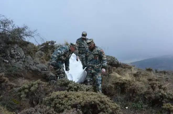 Վարանդայի եւ Ջրականին մէջ 2 զինուորներու դիակ յայտնաբերուած է