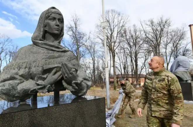 Ալիեւ այցելած է Շուշի (Լուսանկարներ)