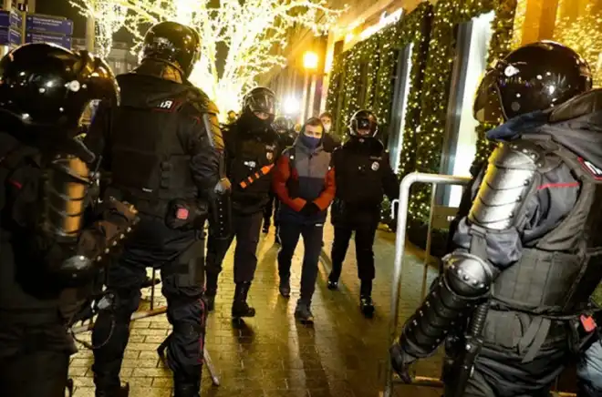 Նաւալնիի դէմ բանտարկութեան վճիռ եւ ... բողոքի ցոյցեր