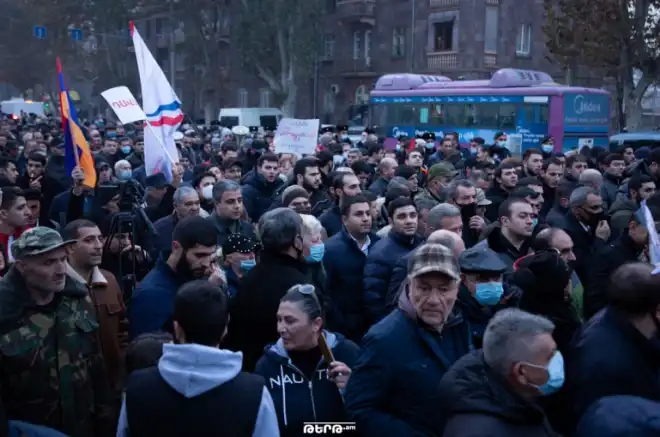 Ընդդիմութիւնը այսօր բողոքի երթ պիտի կայացնէ