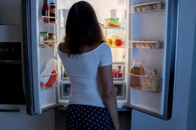 Ուտելիքներ, որոնց օգտագործումը վնասակար է գիշերուան ժամերուն