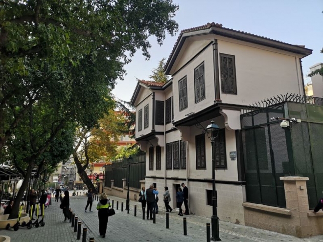 Աթաթուրքի բնակարանը Պոնտոսի յոյներու յիշատակի թանգարա՞ն