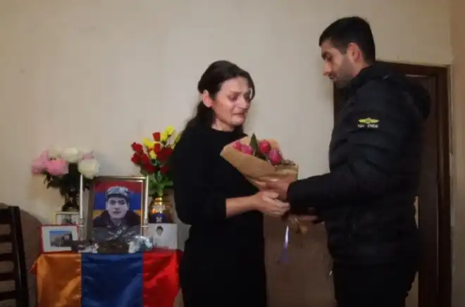 Զոհուած Միքայէլ Յարութիւնեանի մայրը յիշած են նահատակի մարտական ընկերները