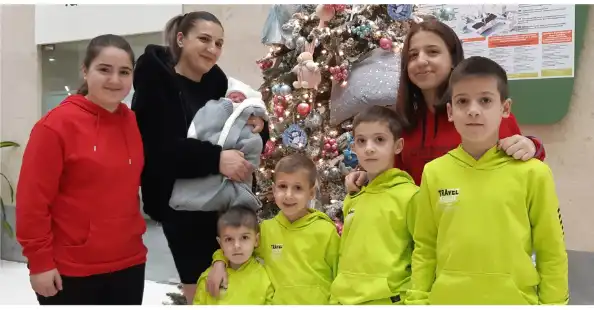 Երեւանում երիտասարդ մայրը 7-րդ երեխան է լույս աշխարհ բերել. Սուրբ ծննդյան հրաշքը