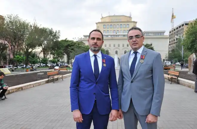 Վիգէն Եւ Ռաֆֆի Թարխանեան Եղբայրներ   «Արշիլ  Կորքի»  Մետալներով Պարգեւատրուեցան