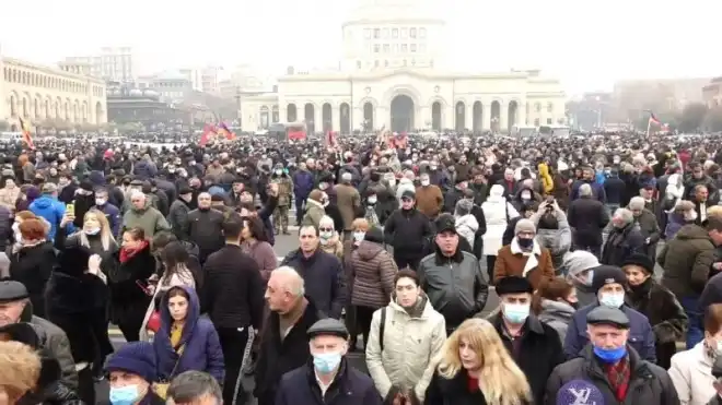 Համազգային հանրահաւաք՝ Հանրապետութեան Հրապարակին մէջ