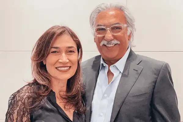 Սիմոնեան ամոլը  100  հազար ամն  Տոլար նուիրած է  Պէյրութի   Վահան Թէքէեան  վարժարանին